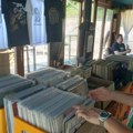 Vinili sve popularniji: U Kraljevu i Vrnjačkoj Banji održavaju se berze ploča, cd, knjiga...