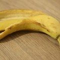 VIDEO: Da li jedete koru od banane?