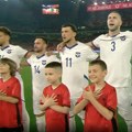 Zvužduci himni Srbije, deca pokazivala albanskog orla