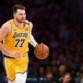 Luka Dončić potpisao trogodišnji ugovor sa Lejkersima