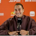 "To mi je omiljeni jezik za psovke": Sabalenka razočarala Srbe, moraće više da uči od Đokovića