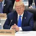 Tramp objavio da će produžiti primirje s Iranom