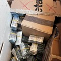 Novosađanin (50) uhapšen u zranjaninu: Pronašli mu milion tableta i 5.000 boksova različitih marki cigareta (foto)