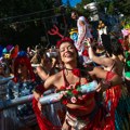 Počinje karneval u Riju: Pun šljokica, perja i politike