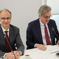 Premijer Macut na sastanku u privrednoj komori Srbije: Na raspolaganju sam privredi (foto)