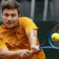Sramota: Francuzi pljuvali Kecmanovića