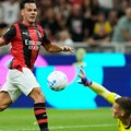 Stanković i Pavlović oči u oči na San Siru: Milan slavio, Srbin na golu Venecije nije mogao sam