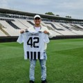 Leonardo ponovo u humskoj: Bivši fudbaler crno-belih posetio Partizan dan pred važnu bitku u Ligi konferencija (foto)