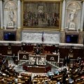Francuski poslanici postigli dogovor o strožem zakonu o imigraciji