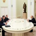 Putin primio u Kremlju preostalu trojicu predsedničkih kandidata, izbori bili civilizovani i potpuno u skladu sa ruskim…