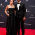 Novak i Jelena su simbol elegancije "Laureus"-a: Pogledajte kako srpski par blista na crvenom tepihu u Madridu
