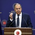 Lavrov: Ne zanima me stav EU o Ukrajini, sa predstavnicima SAD “normalno” razgovaramo