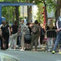 Građani od jutros odaju poštu stradalima u masovnom ubistvu u Ribnikaru