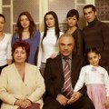 Mala Ajša iz serije „Kad lišće pada“ izrasla u prelepu devojku: Posle ove uloge odustala od glume i posvetila se nauci (FOTO)…