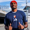Zvezda se kompletira: Izundu doputovao u Beograd