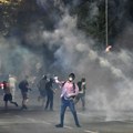 Zašto Evropska unija šalje uzdržane pozive na nasilje u Srbiji?