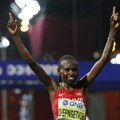 Svetska rekorderka u maratonu suspendovana na tri godine