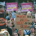(Foto) Haos u Nemačkoj nakon pobede ekstremne desnice na izborima, građani besni, uzvikuju: "Stop nacistima"