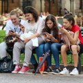 Učenici baš neće biti oduševljeni Od petka novo pravilo u svim školama u ovom delu Srbije! Đaci na jedno mogu da zaborave
