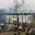 Požar u kući u Zaječaru: Jedna osoba povređena, vatrogasci sprečili širenje vatre (foto)