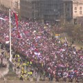 Upravo na Blic TV Snimak kamere Blic TV iznad Trga Nikole Pašića: Evo kakva je atmosfera na platou Skupštine (video)