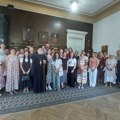 U toku 33. Letnja škola „Korneliju u spomen” u Sremskim Karlovcima Omaž osnivaču dr Danici Petrović; Pesmom se daje uzdarje…
