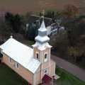 "Mađare na noževe": Zapaljena crkva za zapadu Ukrajine, na zidu ispisana jeziva pretnja (FOTO)