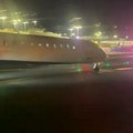Sudar dva aviona na aerodromu u Njujorku! Letelice "Delta erlajnsa" s oko 100 ljudi naletele jedna na drugu na pisti, prvi…