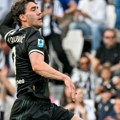 Haos u Juventusu: Vlahović i Lokateli kažnjeni zbog međusobne svađe