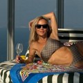 Najbogatija pevačica (46) na Balkanu raskinula sa 19 godina mlađim, a sad uhvaćena u društvu sina hrvatskog preduzetnika…