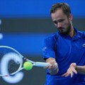 Medvedev, Ože-Alijasim i Fis u trećem kolu mastersa u Šangaju