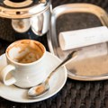 Turista u Crnoj Gori naručio kafu s ovsenim mlekom – zbog onog što su mu poslužili Internet plače od smeha