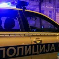 Divljao po zgradi, uznemiravao komšije - priveden u policiju