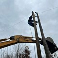 Oni su tihi heroji Srbije: Po nevremenu, kiši i snegu rade na nepristupačnom terenu kako bi pomogli građanima (foto)