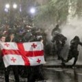 Drugo veče sukoba policije i demonstranata u Gruziji posle odluke vlade da obustavi pregovore sa EU