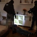 Pedofil uhvaćen posle presretanja devojčice (9) na periferiji Subotice Pre toga podvodio muškarce za pare!