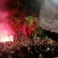 Hiljade navijača izašlo na ulice: Slave bruku najvećeg rivala (video)