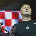 Tompson je sinoć na majici nosio broj 03941158: Evo koju poruku je hteo da pošalje