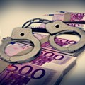 Zbog sumnje za utaju 196 miliona dinara Izbegavao plaćanje poreza na dobit, pa zaradio lisice