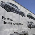 Klijenti Porschea u Srbiji se žale na odlaganja i nepoštovanja ugovora, kompanija demantuje