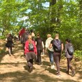 Humanitarna šetnja na Fruškoj gori: Rotarakt prikuplja pomoć za udruženje "Vera, ljubav, nada"