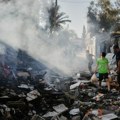 У израелском нападу на избеглички камп у Гази погинула трочлана породица
