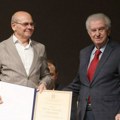 "Zlatni beočug" otišao u prave ruke: Značajna nagrada za Dragišu Golubovića Goluba - "Veliko priznanje" (foto)