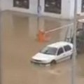 Doboj opet poplavljen: Jaka kiša i haotično vreme - ulice pod vodom (foto)
