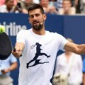 Đoković dominira i sa tiganjem! Nezapamćene scene na US Openu! Novak izašao na teren sa mega zvezdama, pa napravio haos…