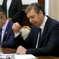 VIDEO Gaf na RTS-u: Ispod Vulinove slike i teksta ostavke potpisan – Vučić