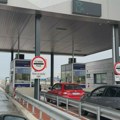 Jedni do Budve, drugi na Zlatibor! Kolaps na putevima u Srbiji: Dugačke kolone vozila i na graničnim prelazima (video)
