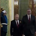 Vučić mora da laže Putina, a svi znaju da izvozi oružje Ukrajini