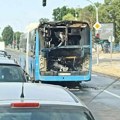 Upalio se autobus na Futoškom putu, GSP: Bezbednost putnika nije bila ugrožena (FOTO i VIDEO)