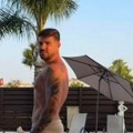 Naš poznati pevač kupio luks vilu na Kipru, iskeširao 200.000€: Prva komšinica mu Ceca, sreli se u gradu i...